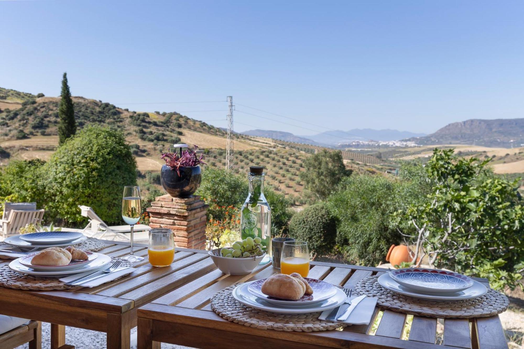 Boutique Cortijo Valverde Bed & Breakfast Alora